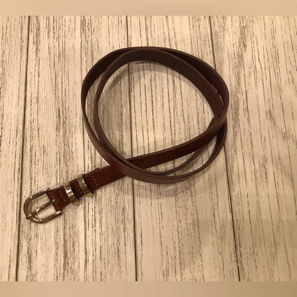 Banana Republic genuine leather belt. Size Small.